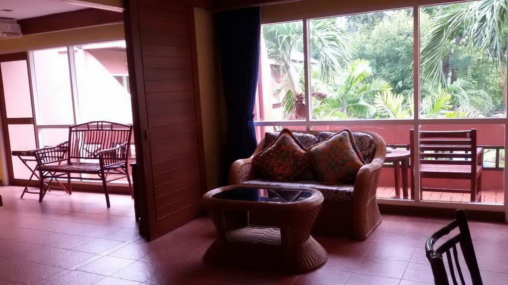 Loma Resort & Spa Pattaya Esterno foto