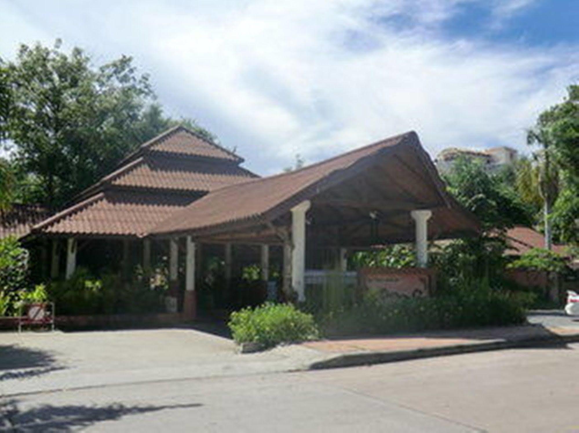 Loma Resort & Spa Pattaya Esterno foto