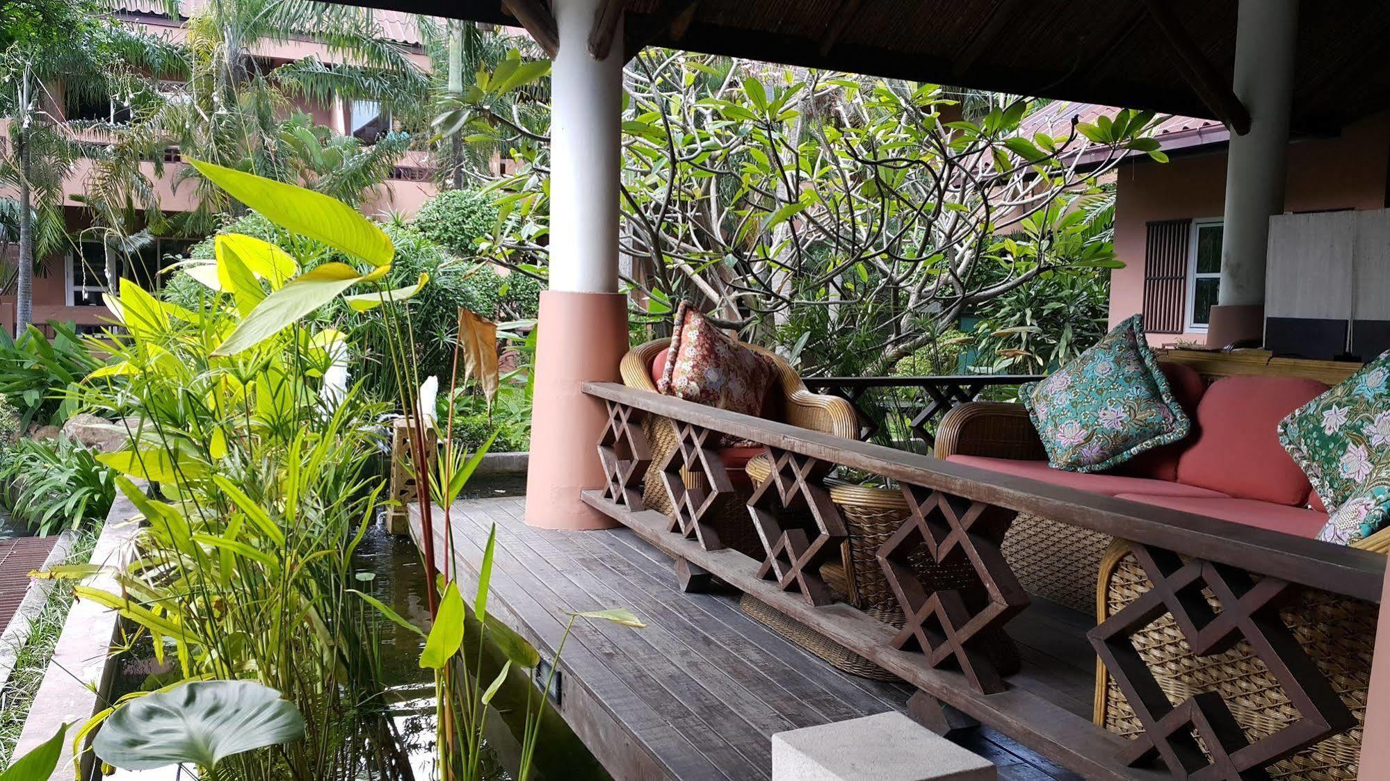Loma Resort & Spa Pattaya Esterno foto