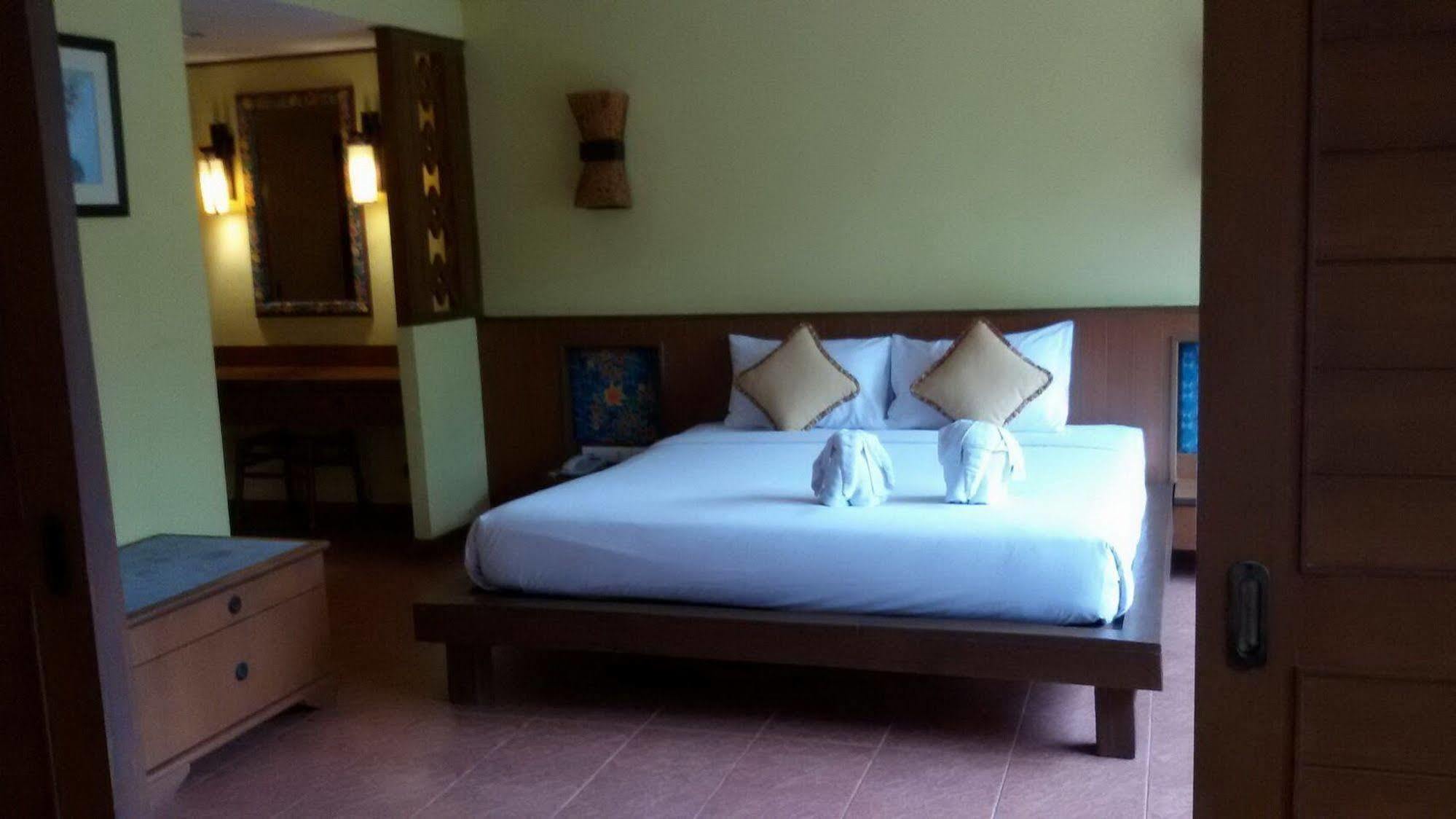Loma Resort & Spa Pattaya Esterno foto